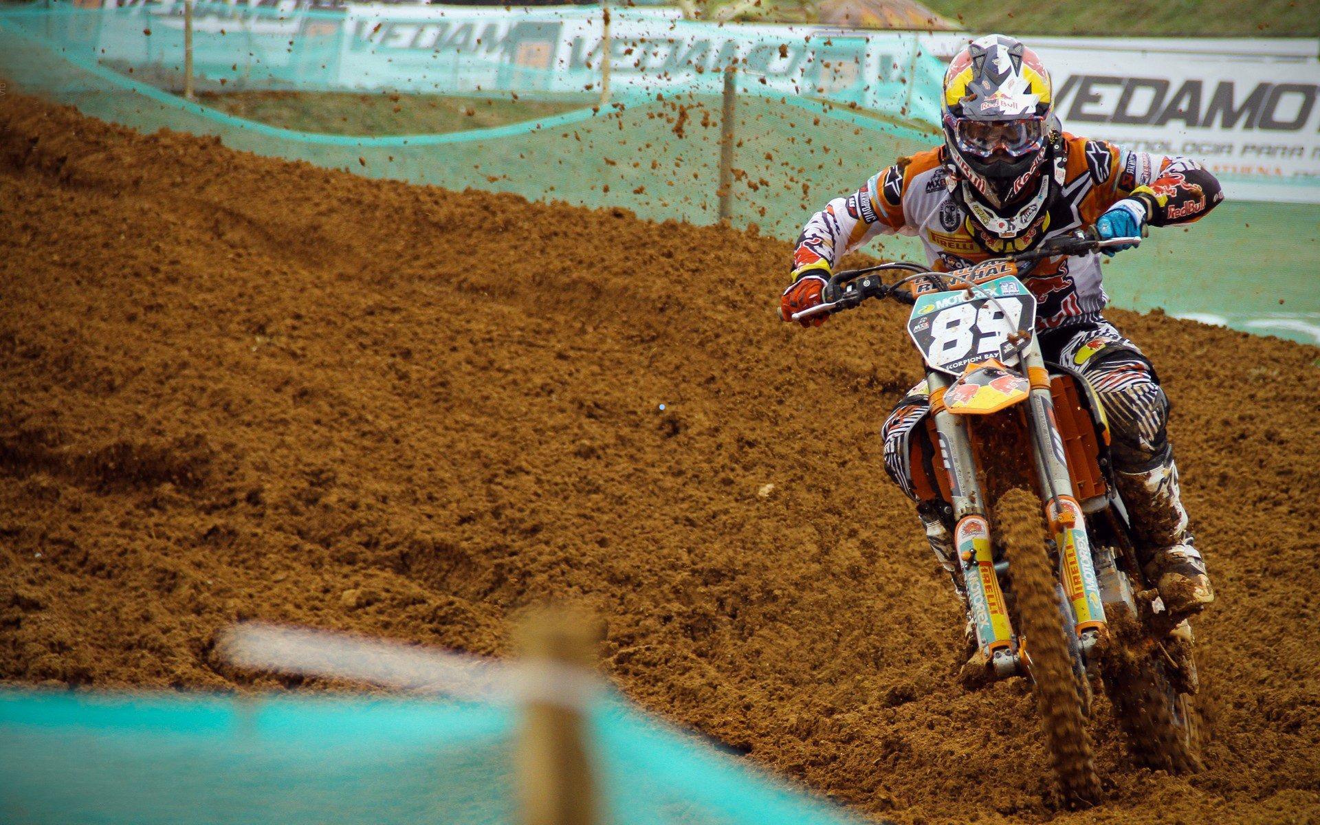 乌度卡赛后盛赞戴维森，侵略性十足点燃赛场，比赛阅读能力铸就关键胜利